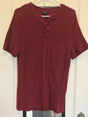 Banana Republic Men's Short Sleeve Henley - Burgundy, M Tall